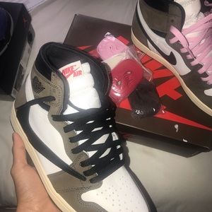 Jordan 1 Travis Scott High
